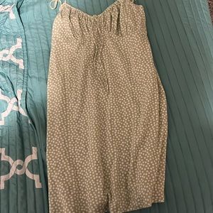 Green America eagle dress with a flower pattern size Medium